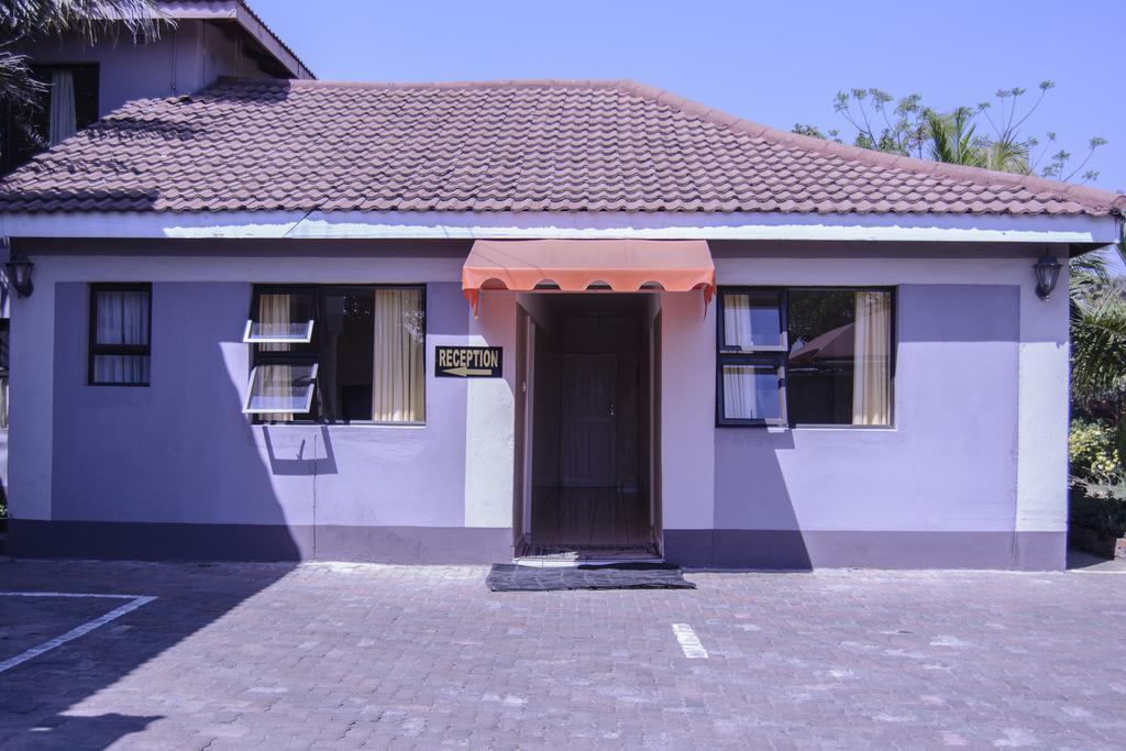 The Palace Guest House Harare Ngoại thất bức ảnh
