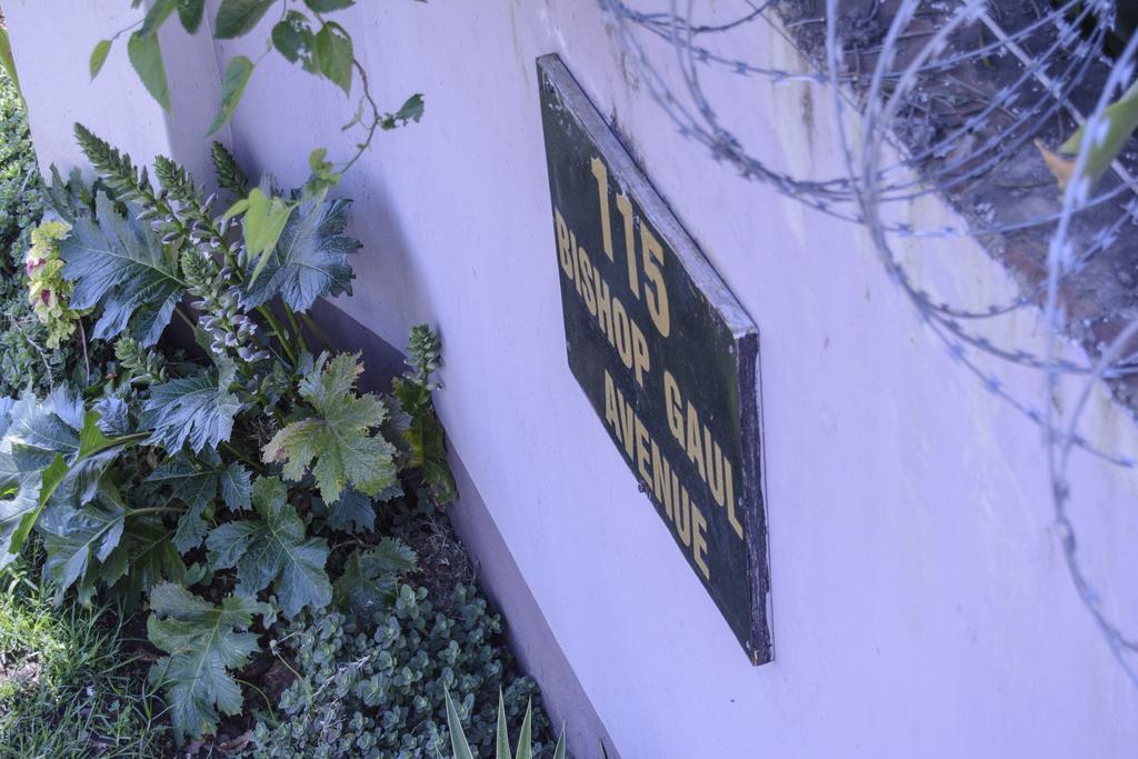 The Palace Guest House Harare Ngoại thất bức ảnh