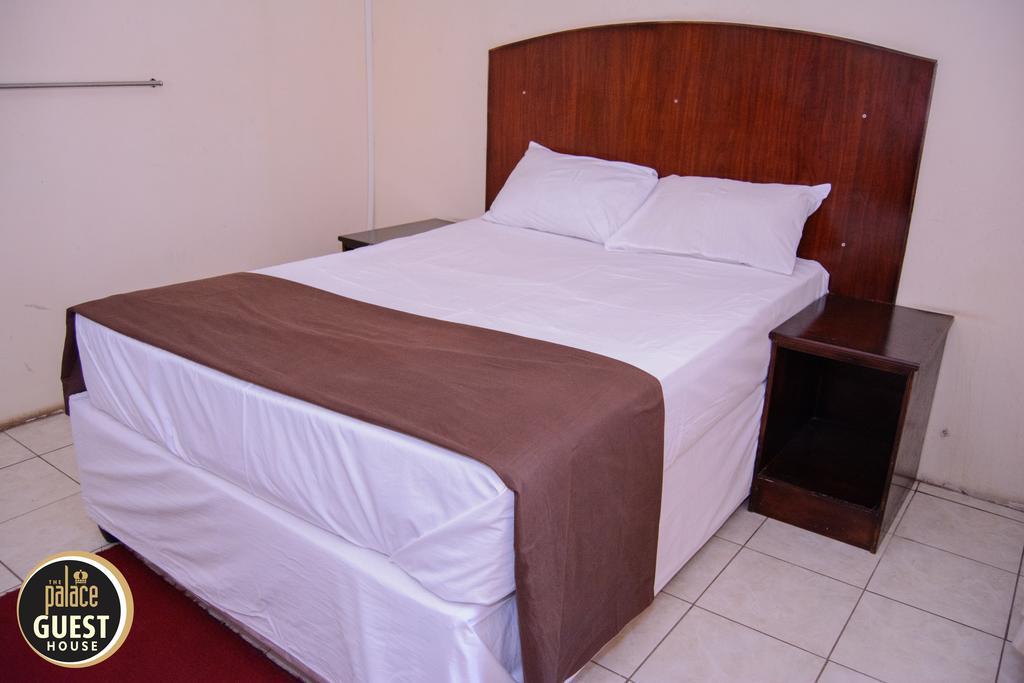 The Palace Guest House Harare Ngoại thất bức ảnh