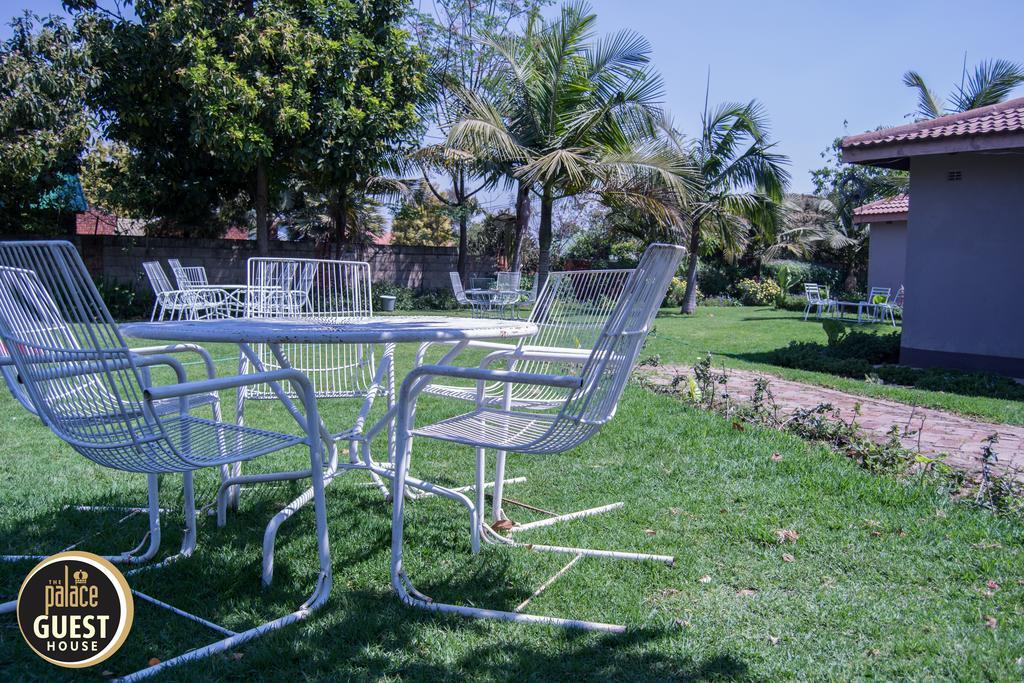 The Palace Guest House Harare Ngoại thất bức ảnh