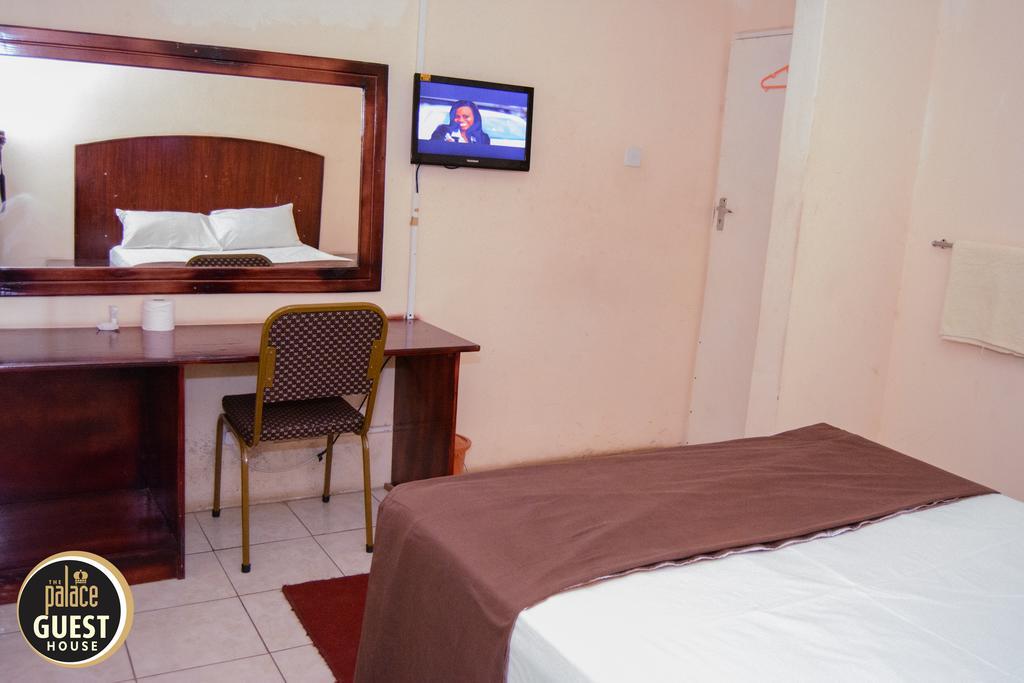 The Palace Guest House Harare Ngoại thất bức ảnh