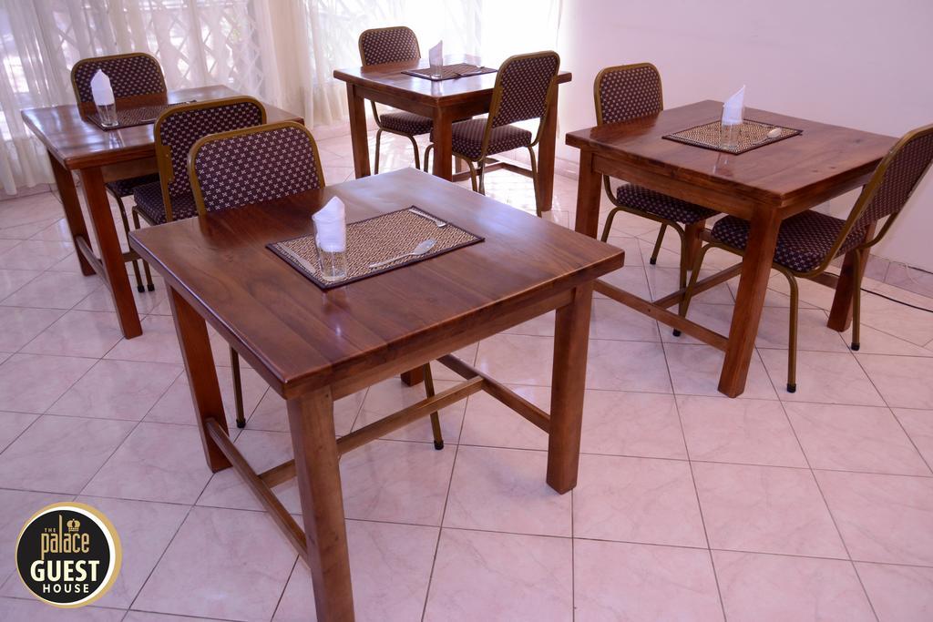 The Palace Guest House Harare Ngoại thất bức ảnh