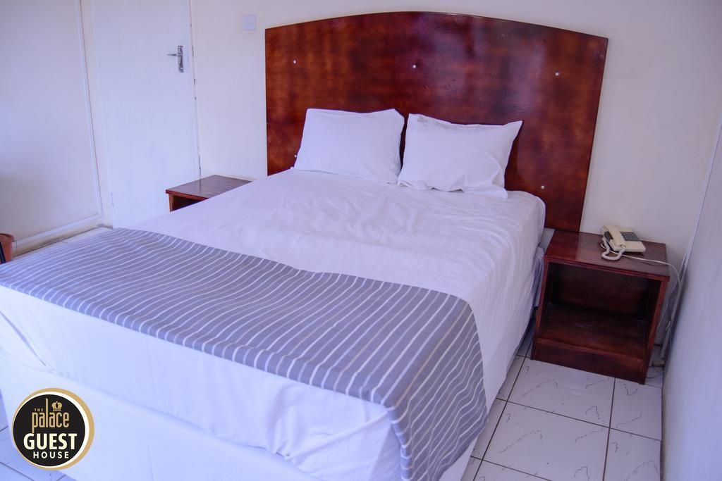 The Palace Guest House Harare Ngoại thất bức ảnh