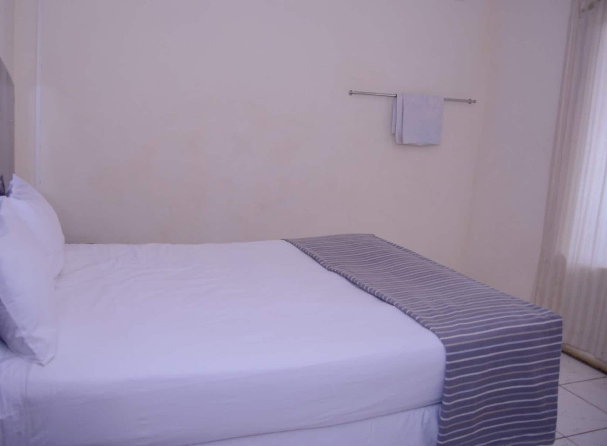 The Palace Guest House Harare Ngoại thất bức ảnh